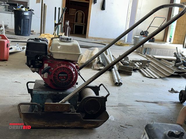 Lot 1-14109 - (1) make and model unknown 24" walk behind, gas powered compactor with Honda GX160 gas engine, engin...