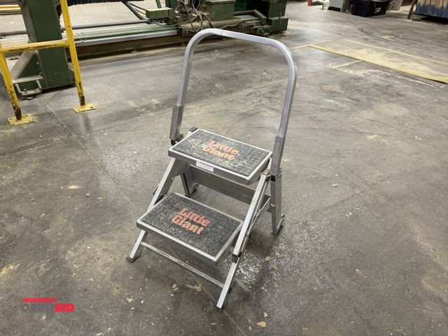 Lot 1-16916 - (1) Little Giant Little Jumbo step stool