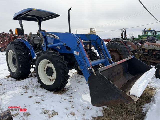 Lot 1-11772 - (1) New Holland TN75A loader tractor with 32LC loader attachment, diesel engine, 4-WD, 16.9-30 rear ...