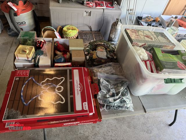 Lot 1-8374 - Large lot of assorted Christmas décor.
