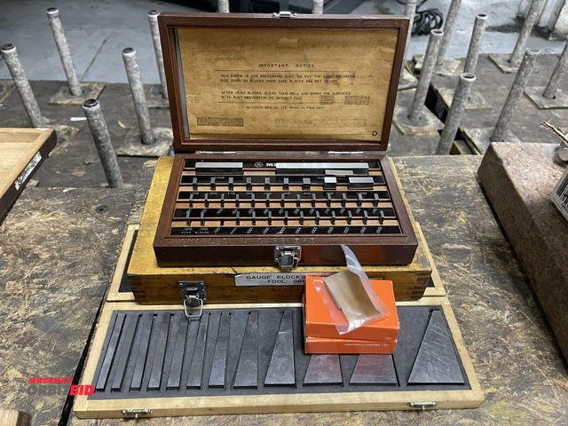 Lot 1-19389 - Large lot of assorted gauge block sets.