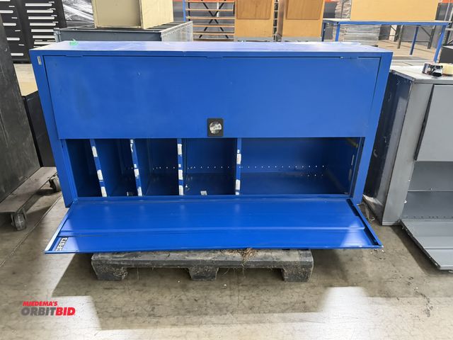 Lot 1-5517 - (1) Sandusky 36" width x 72" height x 18" depth 2-door storage cabinet with 4 adjustable height shel...