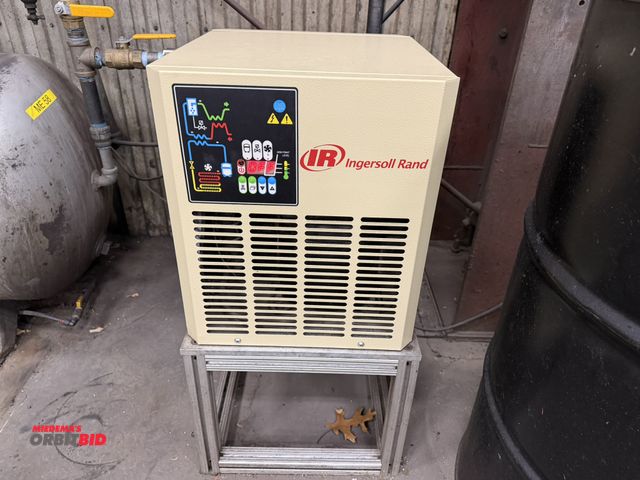 Lot 1-15369 - (1) Ingersoll-Rand, model D541N, air dryer, R134 air coolant, S/N 2MM013443, winning bidder responsi...