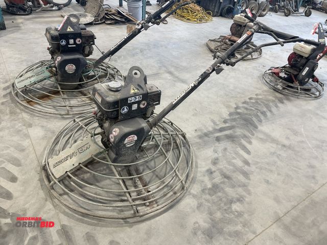 Lot 1-18841 - (1) Multiquip Whiteman 42" gas power trowel, Honda GX270 gas motor, missing throttle cable, but engi...