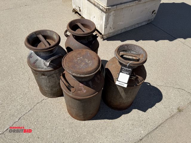 Lot 1-102552 - (4) Milk cans