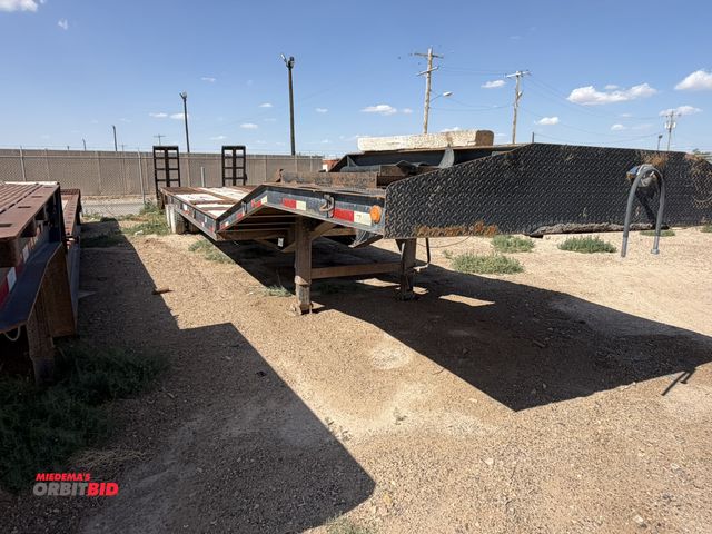 Lot 1-18377 - 2012 Magnolia Trailers Lowboy Trailer
