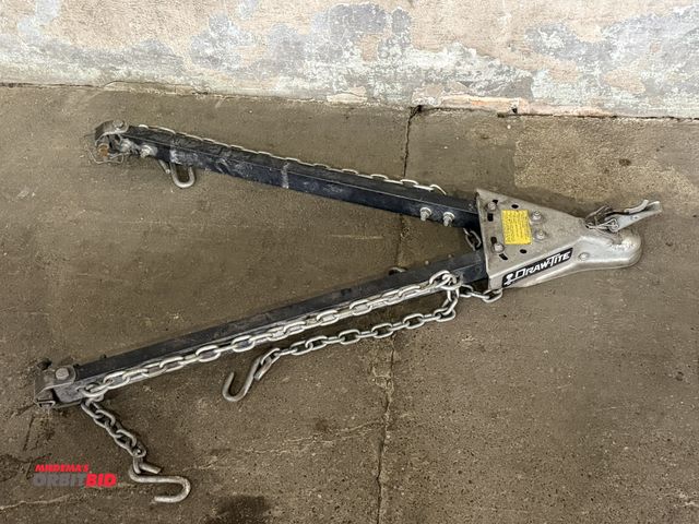 Lot 1-1136 - (2) Drawtight tow bar.