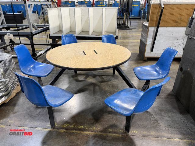 Lot 1-5117 - (1) 48" diameter x 30" tall break room table with wood composite/laminate top, rubberized edging, st...