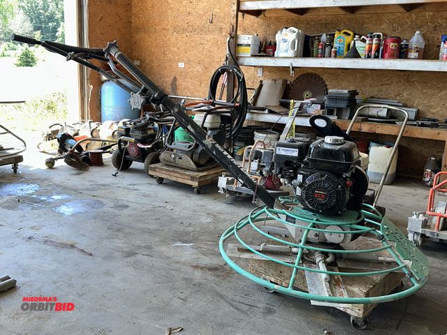 Lot 1-14118 - (1) Whiteman 36" gas powered, walk-behind power trowel with a Honda GX160 gas engine, engine pulls t...