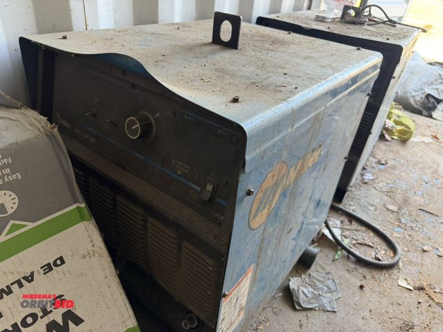 Lot 1-2980 - (1) Miller Delta Weld 302 welder power source, condition unknown, may be for parts or repair.