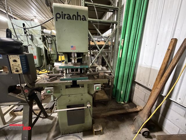 Lot 1-1655 - Piranha P65 Throat Hydraulic Press 65-Ton, Self Contained Hydraulic, 11" x 38" Table, Foot Pedal Swi...