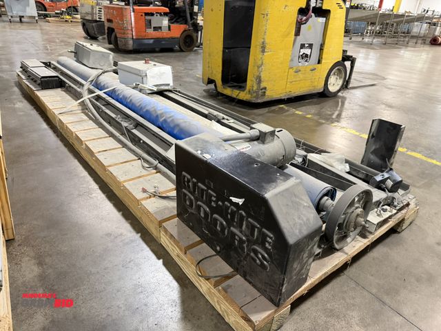Lot 1-5640 - (1) Rite-Hite roll up speed door, approx. 13' 6", includes track, 230/460V, 3 phase electric motor, ...
