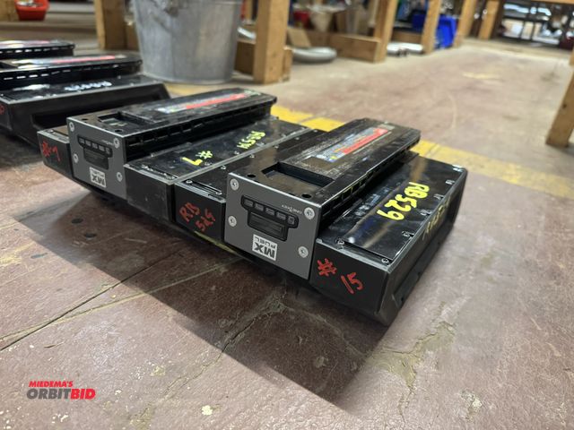 Lot 1-4158 - Lot of (2) Milwaukee MX Fuel XC406 battery packs, both fully charged.