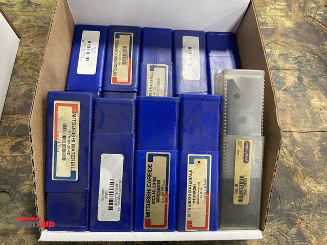 Lot 1-19433 - Lot of assorted Mitsubishi carbide tool holders, MVJNL20-4E, 1 1/4" shank.