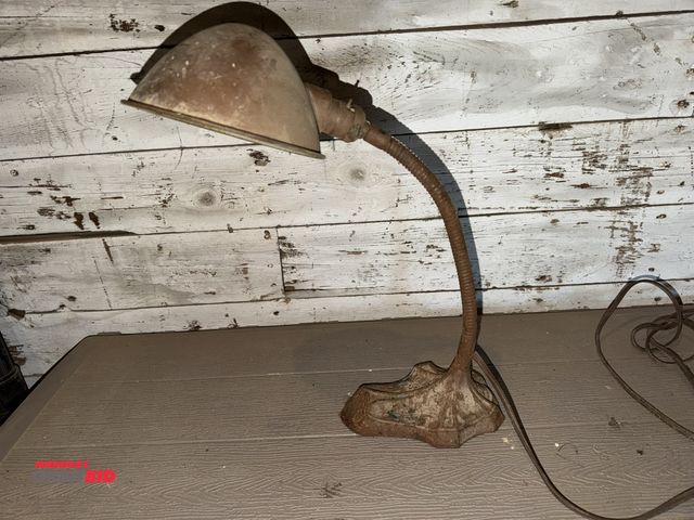 Lot 1-8342 - (1) vintage desk lamp.