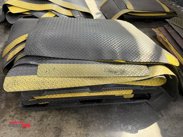 Lot 1-5569 - Skid of assorted shop mat with treadplate texture.