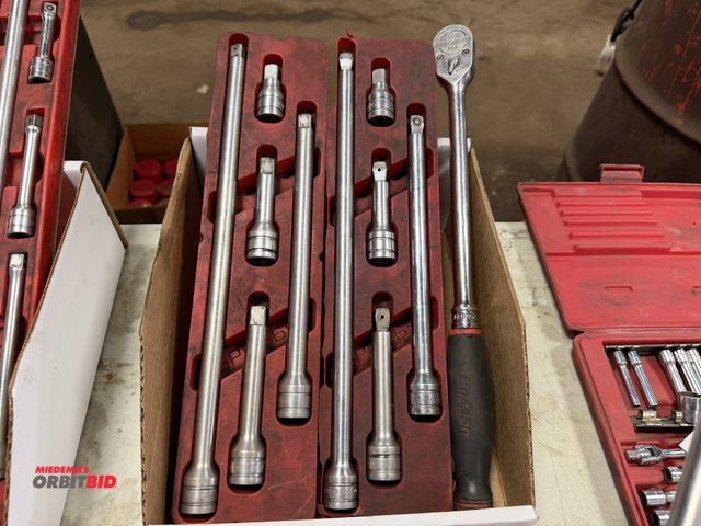 Lot 1-18411 - (1) Snap-On 1/2" drive extension set with 1/2" drive Snap-On ratchet.