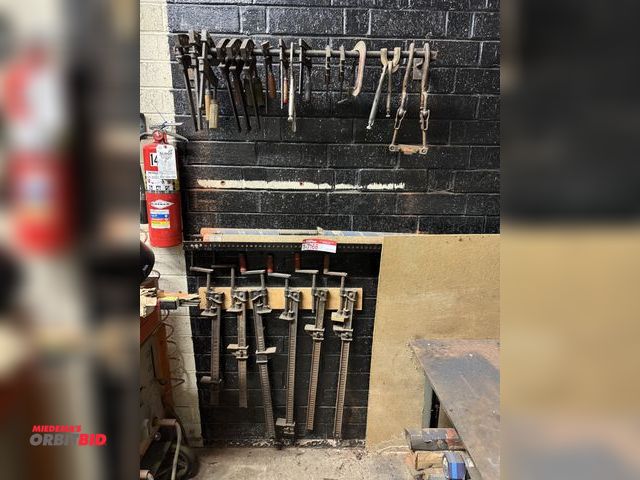 Lot 1-7168 - Lot Of Assorted Clamps