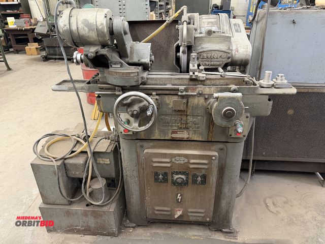 Lot 1-1623 - Myford OD Grinder  Myford OD Grinder, 5" Universal 6-Jaw Head, SN WS96801FPB, Coolant Pump, SN S9236...