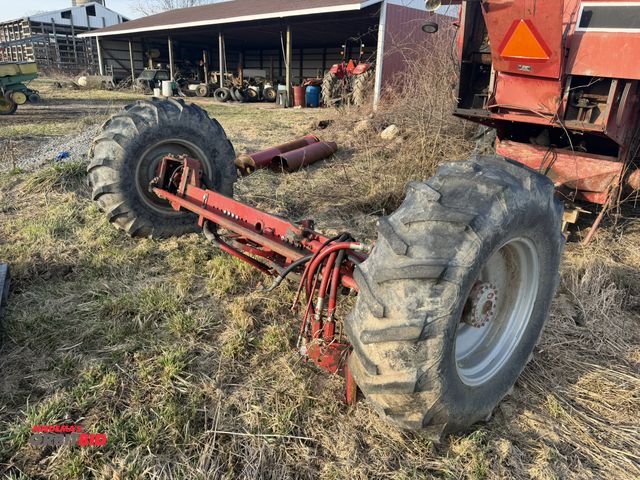 Lot 1-19132 - (1) International 4-Wheel Assist Axle, from an International 1660 combine.