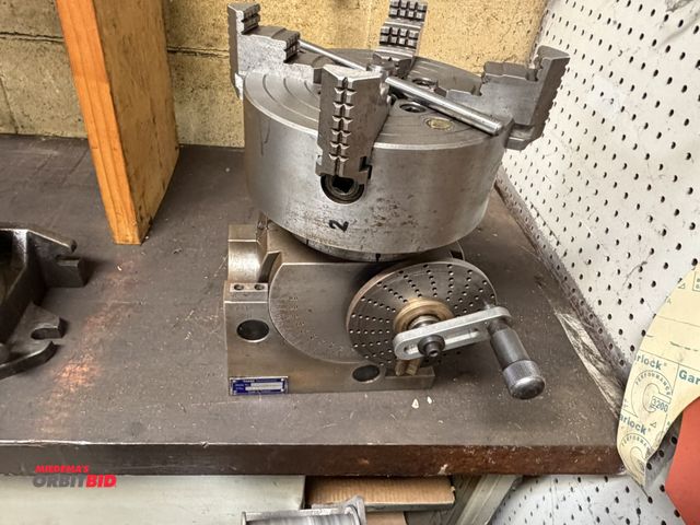 Lot 1-6339 - (1) Yuasa International, model 593-034, semi-universal dividing head with a Bison 8" 4-jaw chuck.