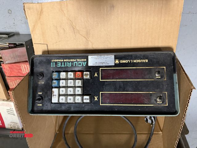 Lot 1-18604 - (1) Bausch &amp; Lomb Acu.Rite II digital position redout