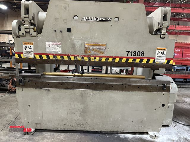 Lot 1-17952 - (1) 2003 Accurpress, model 71308, hydraulic press brake, 130-ton capacity, 8' bed, 78" between housi...