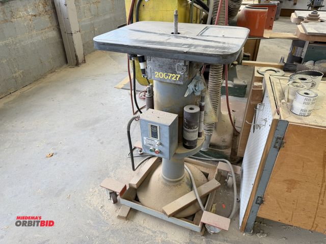 Lot 1-16190 - (1) make and model unknown 3-phase barrel sander with adjustable tilt 24" x 20" table, push button c...