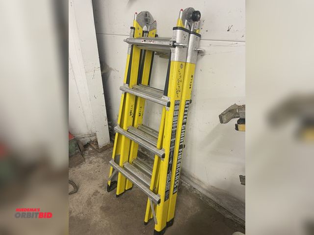 Lot 1-6100 - (1) Little Giant fiberglass ladder, model 13, Type IA.