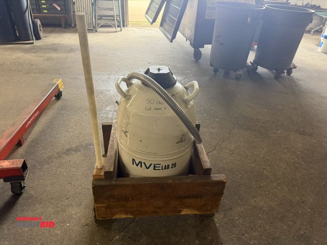Lot 1-6418 - (1) approx. 10 gallon, 50 lb. nitrogen tank with stainless steel diffuser hose.