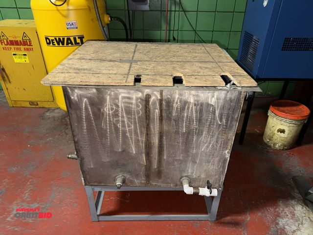 Lot 1-18733 - (2) 2-basin wash sink, 34" long x 28" wide x 36" tall, each basin is approx. 14" wide x 21.5" deep, ...