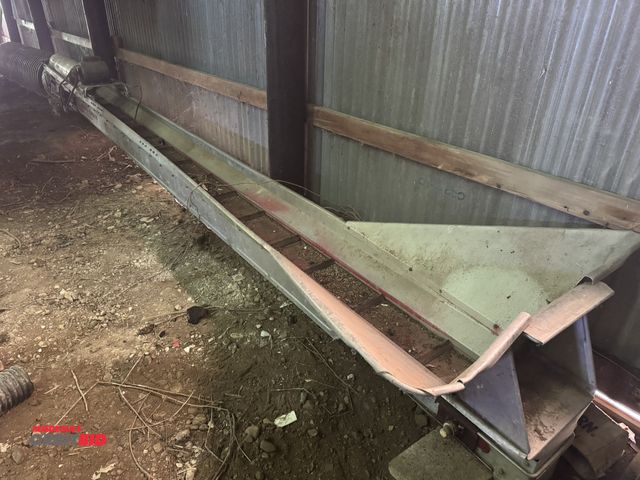 Lot 1-18136 - (1) Harvest Handler 20' long conveyor, approx. 6" wide cleated belt with electric motor (120V), work...