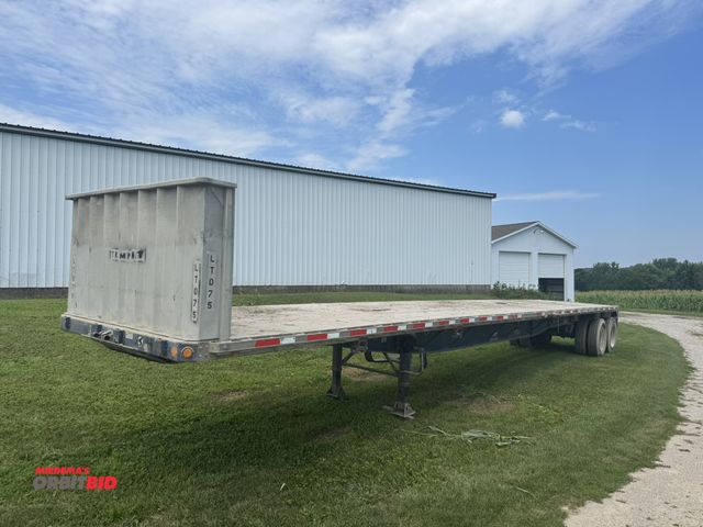 Lot 1-7034 - 1998 Lufkin PC-XL Flat Bed Trailer Tandem axle, 48' long x 96" wide, wood deck