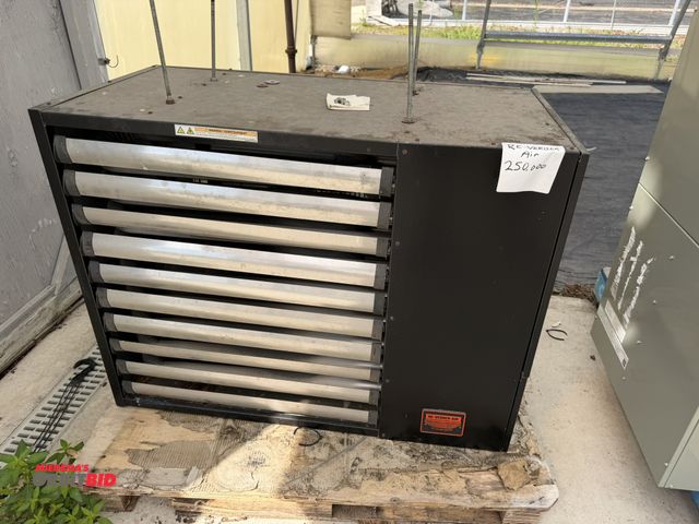 Lot 1-9976 - (1) Re-Verber Air 250,000 BTU natural gas heating unit, in working condition.