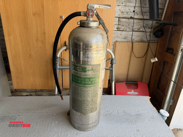 Lot 1-8386 - (1) Badger water or loaded stream fire extinguisher.
