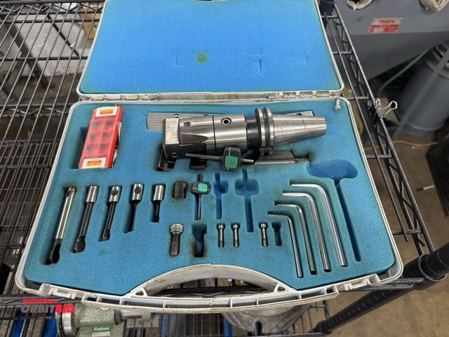 Lot 1-2362 - (1) Pinzbohr boring system tool holder with assorted carbide insert boring bars, Cat 40 tool holder,...