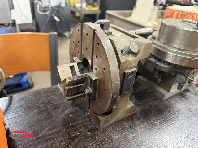 Lot 1-12377 - (1) Harig grind-all #2 with a 4" center height.