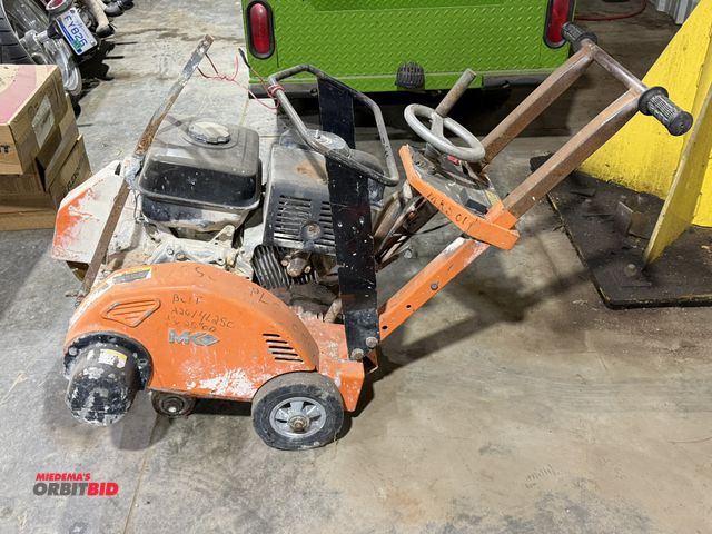 Lot 1-1522 - (1) MK gas powered 16" concrete saw, needs new recoil, could not test, working condition unknown, fo...