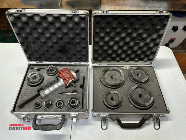 Lot 1-4103 - (1) Maxis Max Punch Tool System for conduit size, 1/2"-2", and additional punch out kit for 2.5"-4" ...