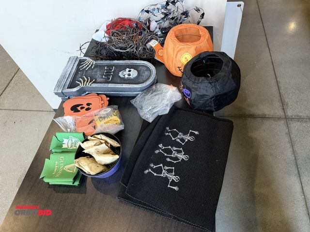 Lot 1-11286 - Large lot of assorted Halloween décor, St. Patrick's Day necklaces, and more.