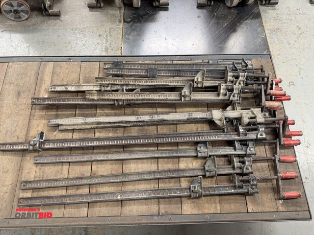 Lot 1-16264 - Lot including approx. (4) 30", (7) 40", and (2) 48" flat bar clamps with crank style adjustment.