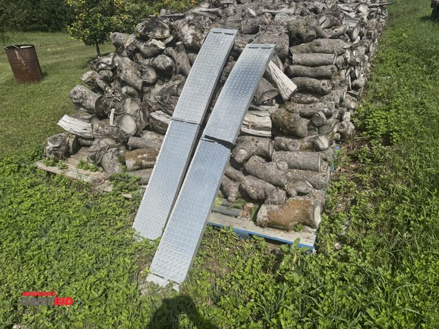 Lot 1-7026 - (1) Better Built AL foldable ramps, 11" wide.