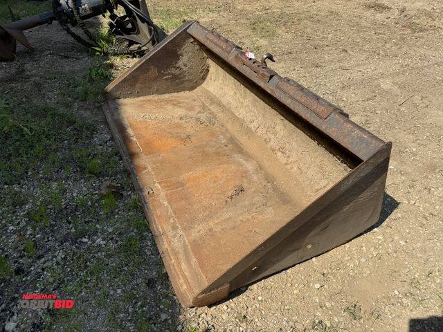 Lot 1-14331 - (1) 65" quick attach bucket.