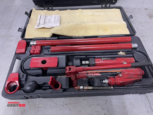 Lot 1-19362 - (1) Porto-Power Kit by Black Hawk Automotive, model B65115, 10-ton capacity, appears to be missing 1...