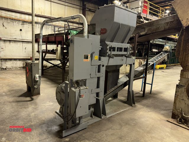 Lot 1-19698 - (1) Nelmor 1436 grinder with a 100 HP, 3 phase motor, and approx. 15' 9" screw auger, winning bidder...