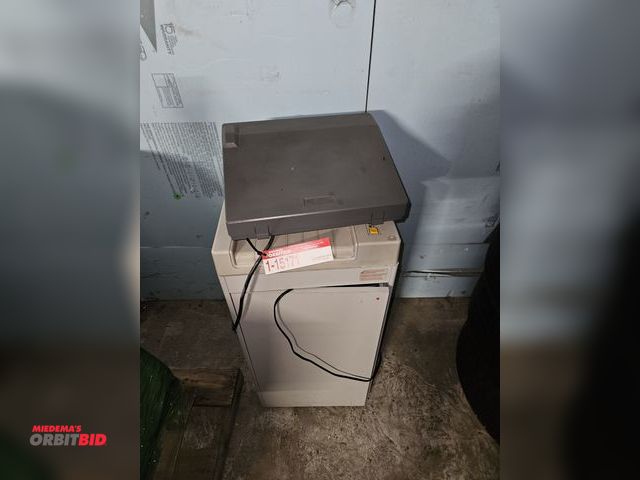 Lot 1-15171 - Lot of ( 1) Used Smith Corona Paper Shredder- Works