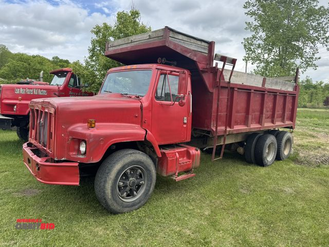 Lot 1-18649 - 1979 International F-2674 Dump Truck tandem axle, 16' dump box, 11R22.5 tires, missing passenger sid...