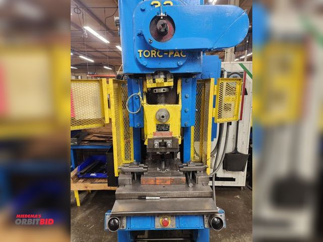 Lot 1-19864 - USI Clearing Torc-Pac 32 Ton OBI Stamping Press, 110 Strokes per minute, 4” Stroke Slide, 11.5” Shut...