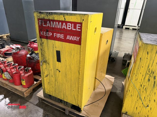 Lot 1-5546 - Lot including (1) 23" width x 44" height x 17" depth, and (1) JustRite Sure Grip EX 23" width x 35.5...