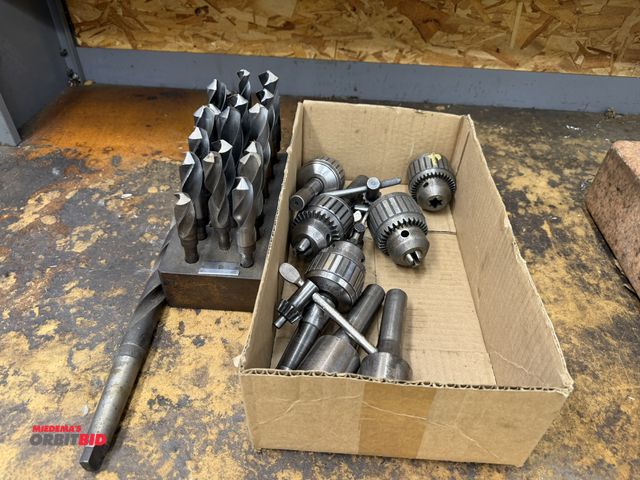 Lot 1-1668 - Lot of (5) assorted Jacobs chucks, (2) tool holders, and assorted drill bits.